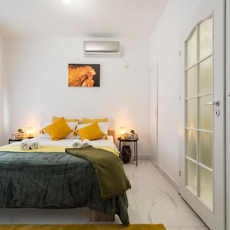 Light-Monza-Unirii Apartment Букурещ Екстериор снимка