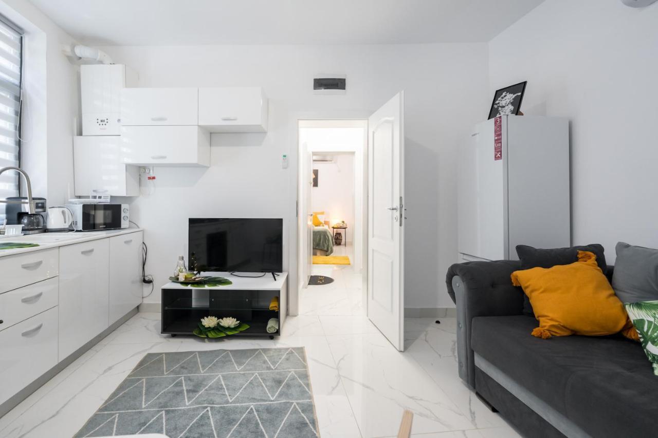 Light-Monza-Unirii Apartment Букурещ Екстериор снимка