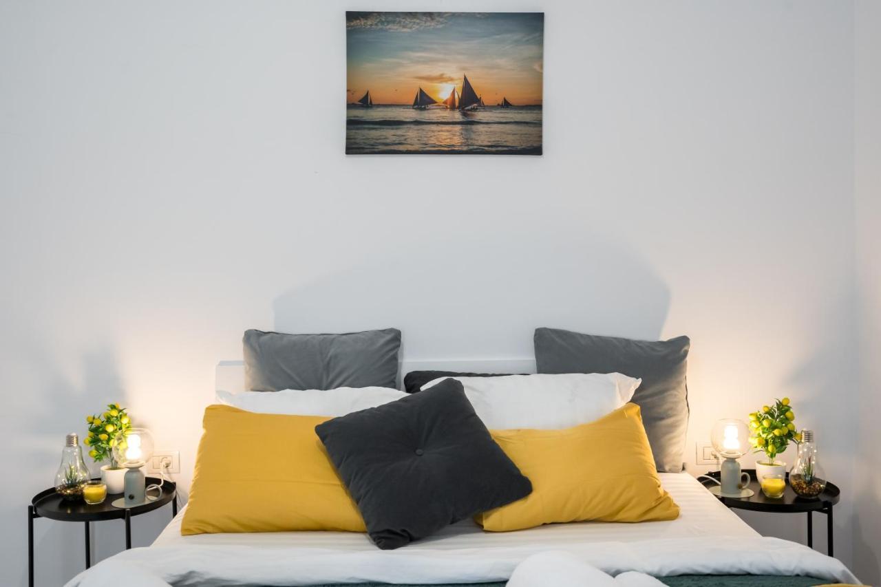 Light-Monza-Unirii Apartment Букурещ Екстериор снимка