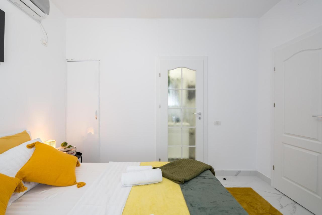 Light-Monza-Unirii Apartment Букурещ Екстериор снимка