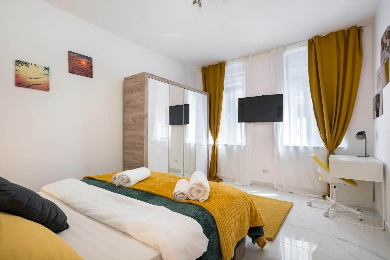 Light-Monza-Unirii Apartment Букурещ Екстериор снимка