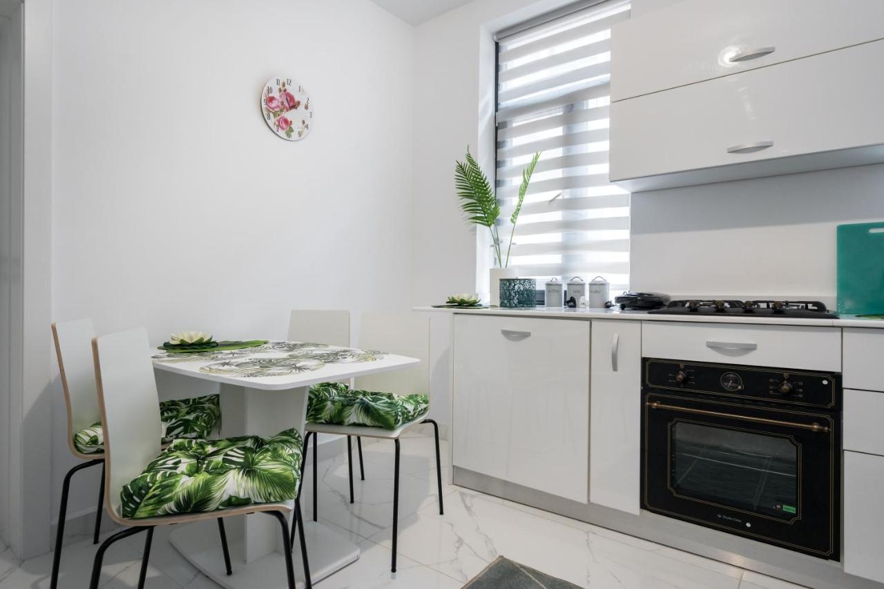 Light-Monza-Unirii Apartment Букурещ Екстериор снимка