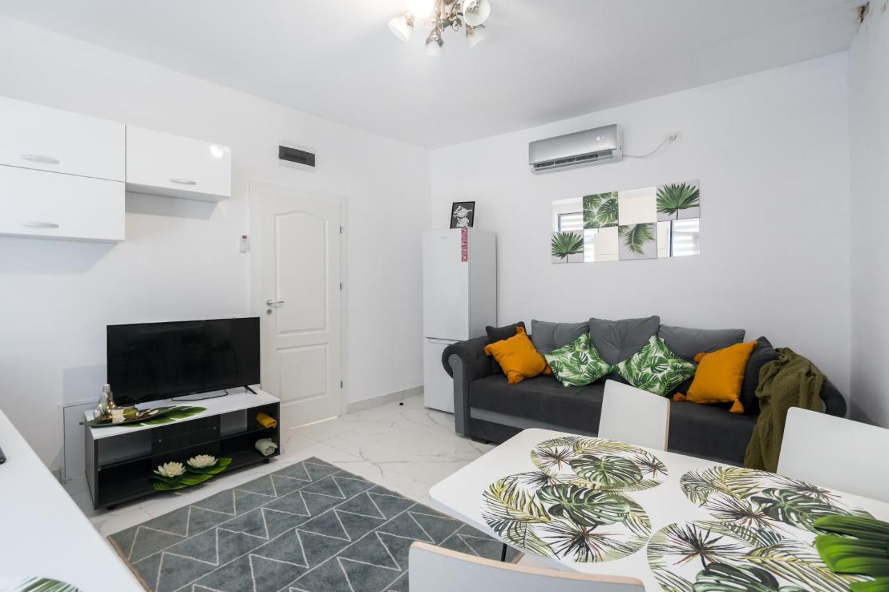 Light-Monza-Unirii Apartment Букурещ Екстериор снимка