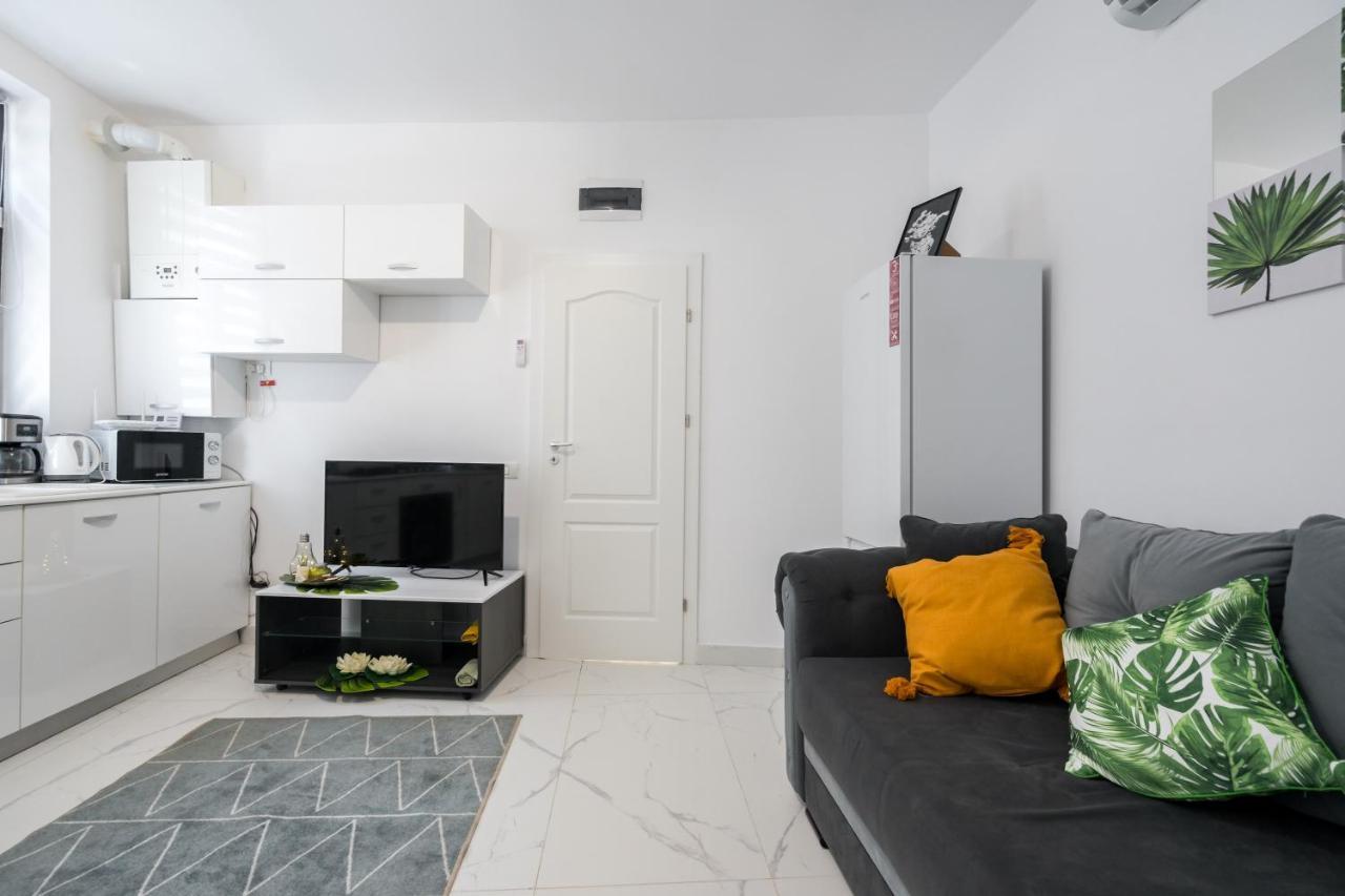 Light-Monza-Unirii Apartment Букурещ Екстериор снимка