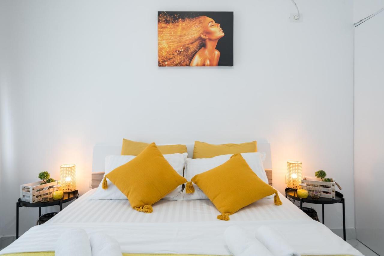 Light-Monza-Unirii Apartment Букурещ Екстериор снимка