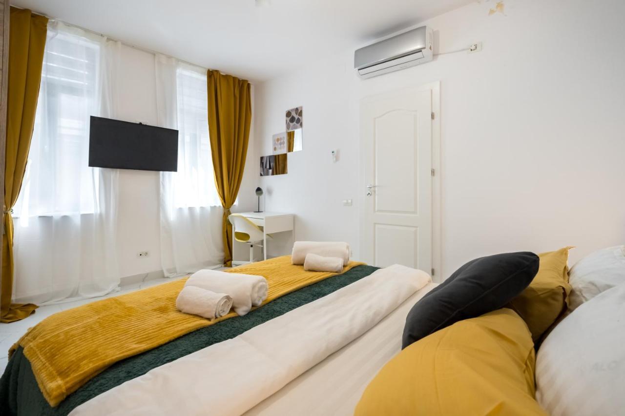 Light-Monza-Unirii Apartment Букурещ Екстериор снимка