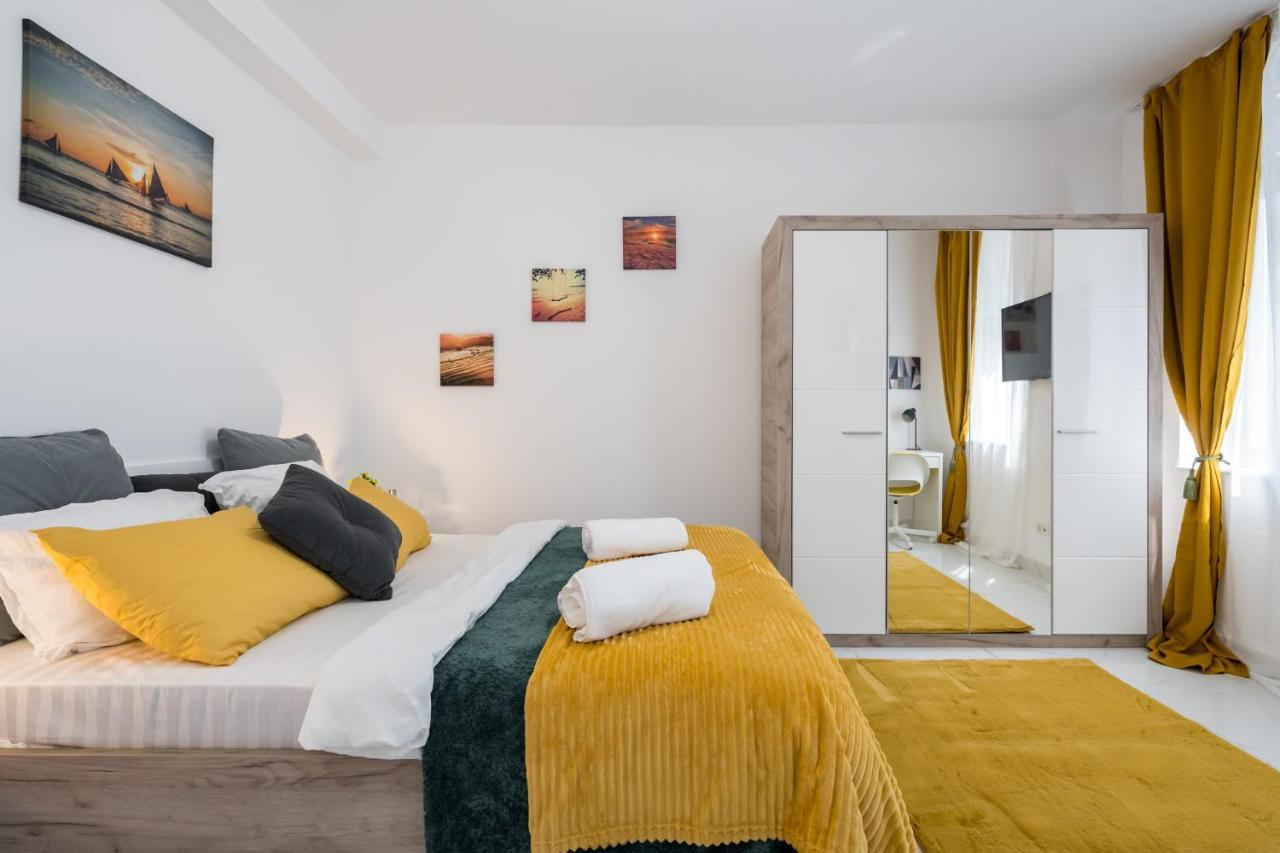 Light-Monza-Unirii Apartment Букурещ Екстериор снимка