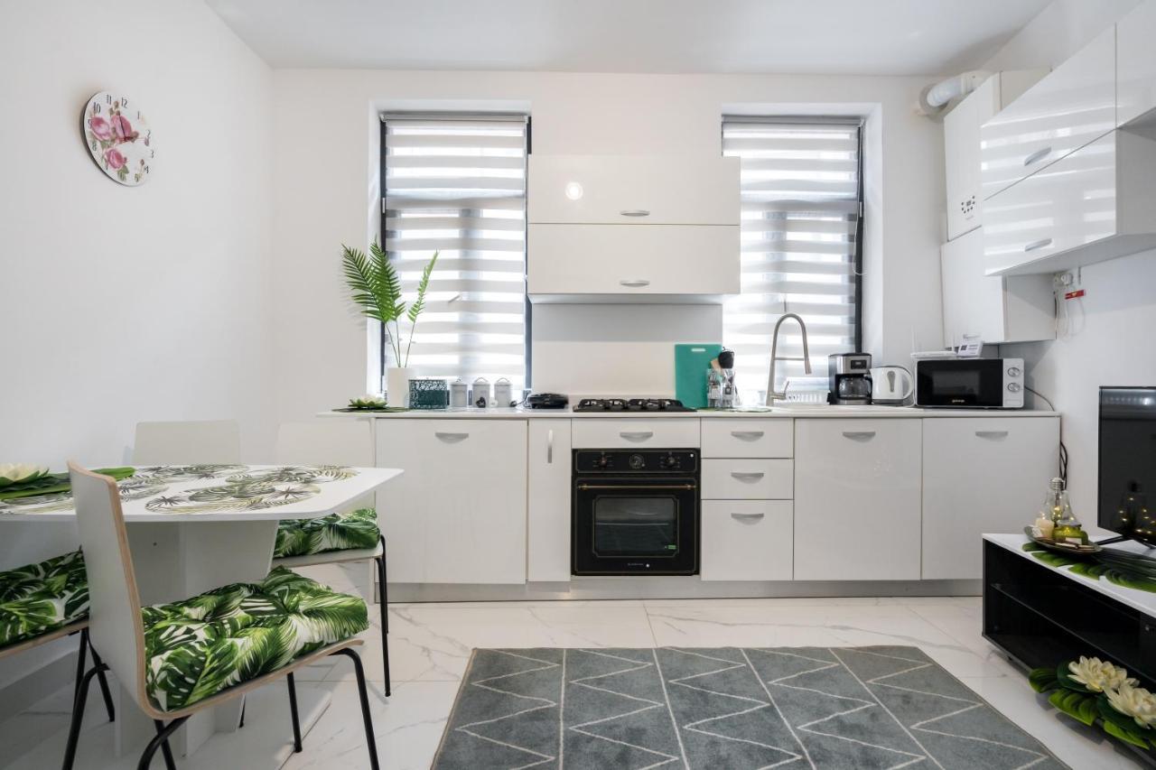 Light-Monza-Unirii Apartment Букурещ Екстериор снимка