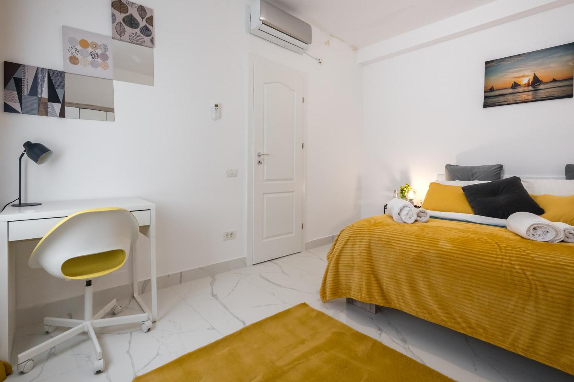 Light-Monza-Unirii Apartment Букурещ Екстериор снимка